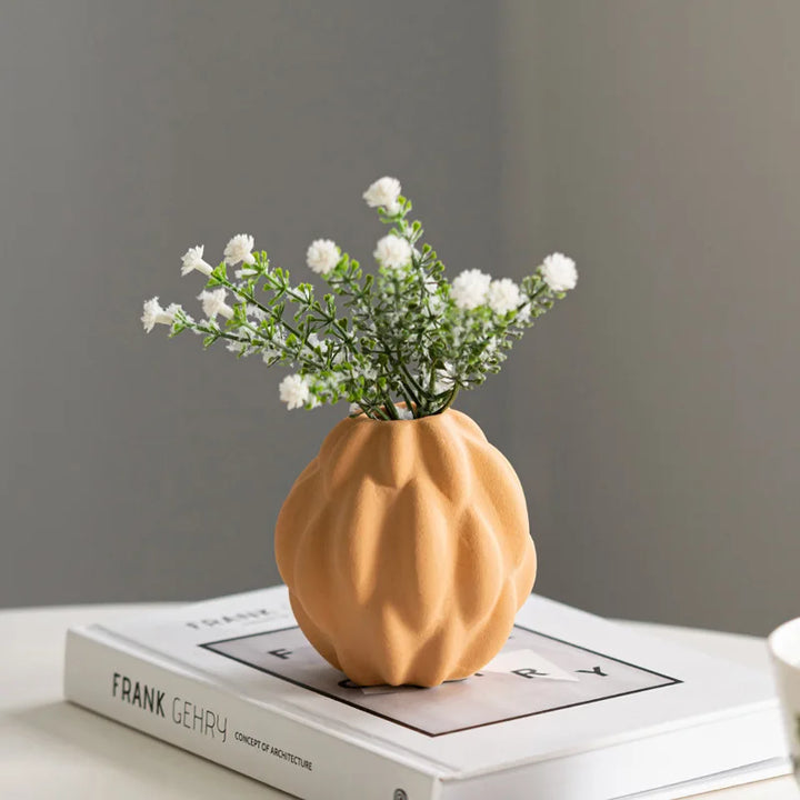 Morandi Ceramic Bud Vase – Modern Tabletop Floral Decor